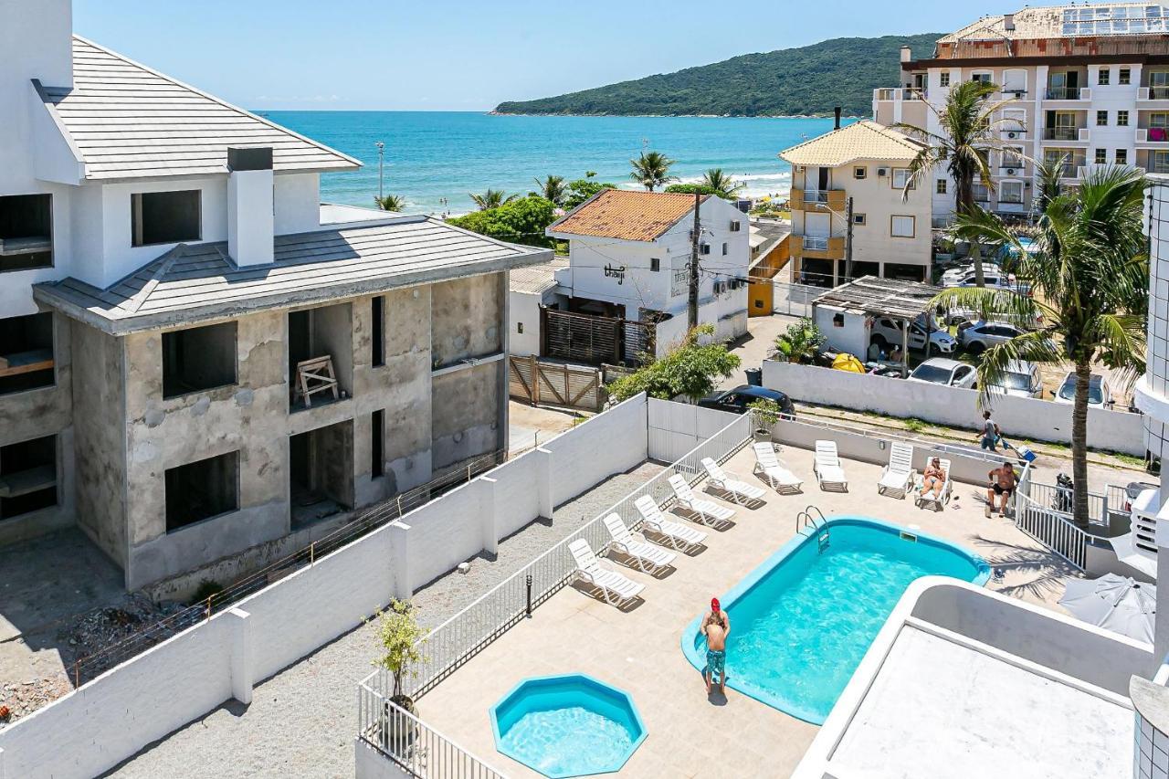 Apartment Predio Com Completos, Com Piscina E A Passos Da - Agua Marinha *
